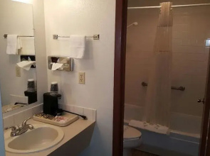 Tillicum Inn