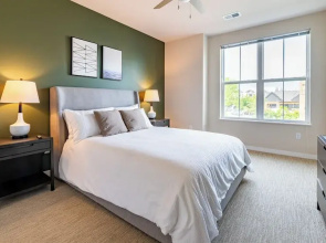 Landing Furnished Apartments near UNF