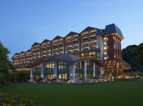 Resorts World Sentosa - Equarius Hotel