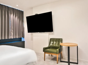 Hotel Daily
