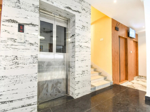Fabhotel Prime The Golden Plaza