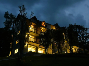 Shola Crown Resort - Munnar