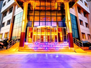 Kaynesia Hotel
