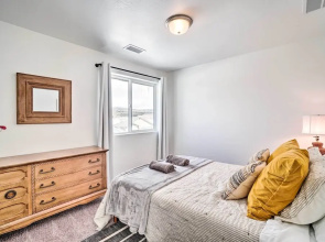 Flagstaff-area Family Home w/ Hot Tub & Patio