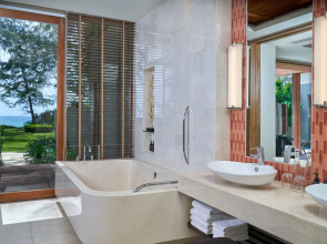 Renaissance Phuket Resort & Spa