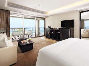 Double-Six Luxury Hotel