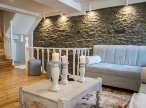 Anthi's House Center