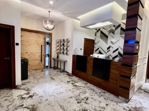 Luxor Apartments