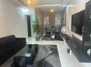 2-bed 1-bath - Sleeps 4 With Parking