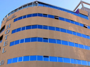Hotel Luxsur