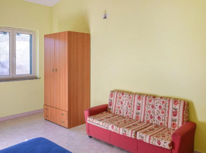 Beautiful Home in Zambrone With 1 Bedrooms and Wifi