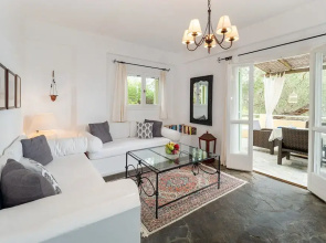 Bay View Jasmine Lower