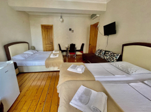 Guest House Lusi