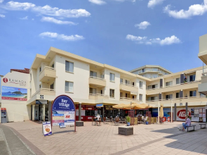 Bay Village, Unit 11/47 Shoal Bay Road