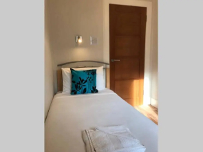 2 Catherines City Cottage