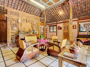 Hotel O Omah Baturan Syariah
