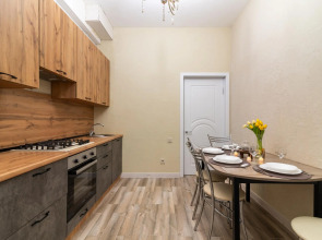 Bon voyage на улице Даниялова