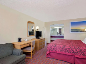 Days Inn by Wyndham Williamsburg