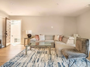 Lux Apartment on hill close to SF