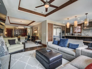Luxury 4 Bedroom Condo on Peak 8 4 Condo