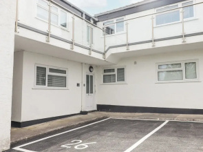 26 Coedrath Park