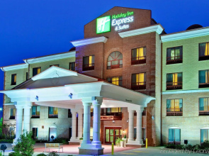 Holiday Inn Express Clinton by IHG
