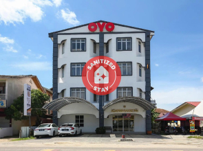 OYO 89931 Aqamar Raxxiz Inn 1