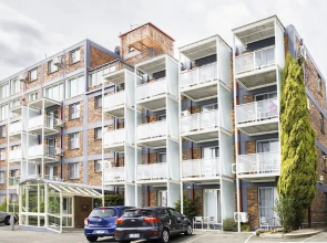 Adina Place Motel Apartments