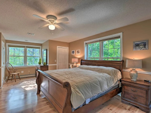 Inviting Lakefront Home: Seasonal Boat Dock!