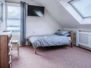 Fulke Street - 2 Bedroom Apartment - Milford Haven