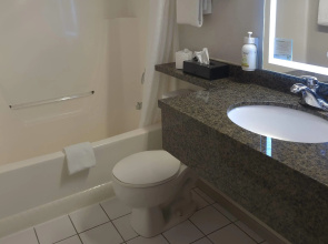 Super 8 by Wyndham Swift Current