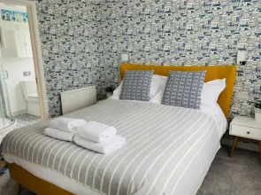Porth Beach Holiday Park