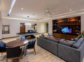 Deluxe Marina View Apartment