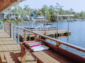 Serene Steinhatchee River Home w/ Boat Dock
