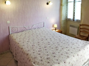 Holiday Home La Bergerie - LBQ400