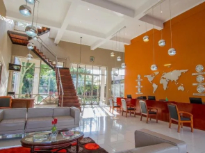 Cityblue Courtyard Hotel And Suites