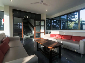 Green Point by OYO Rooms