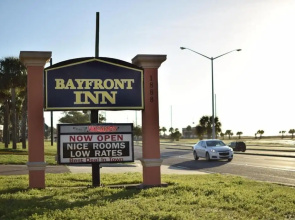 Bayfront Inn