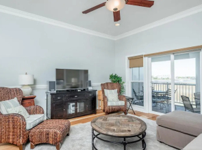 84 Waters Edge - Riverview Townhouse - Pool