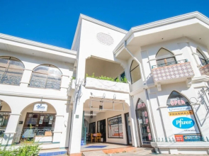 Zulu Surf Hotel
