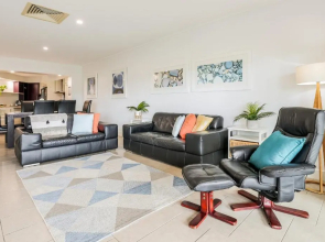 Azure Vista - 3 Bedroom Unit - Ocean Views