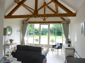 Cromhall Farm