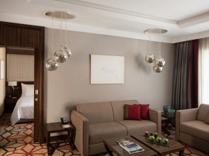 Отель Naumi Dubai