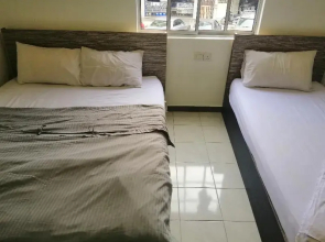 OYO 90028 Ragula Hotel