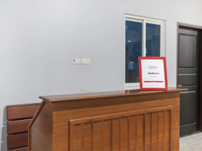 RedDoorz near Universitas Wijaya Kusuma