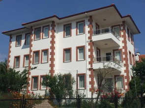 Ugurevler Apart