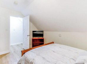 Rockville Home w/ Spacious Yard: 17 Mi to DC!