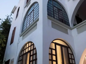 Jensen Luxury Suites