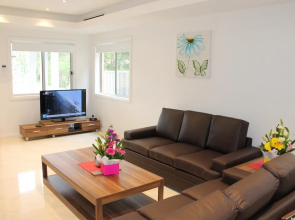 Serviced Houses - Villa Hodgkinson