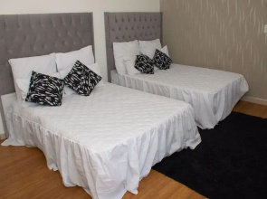 Selina Airport Lodge #Emzini